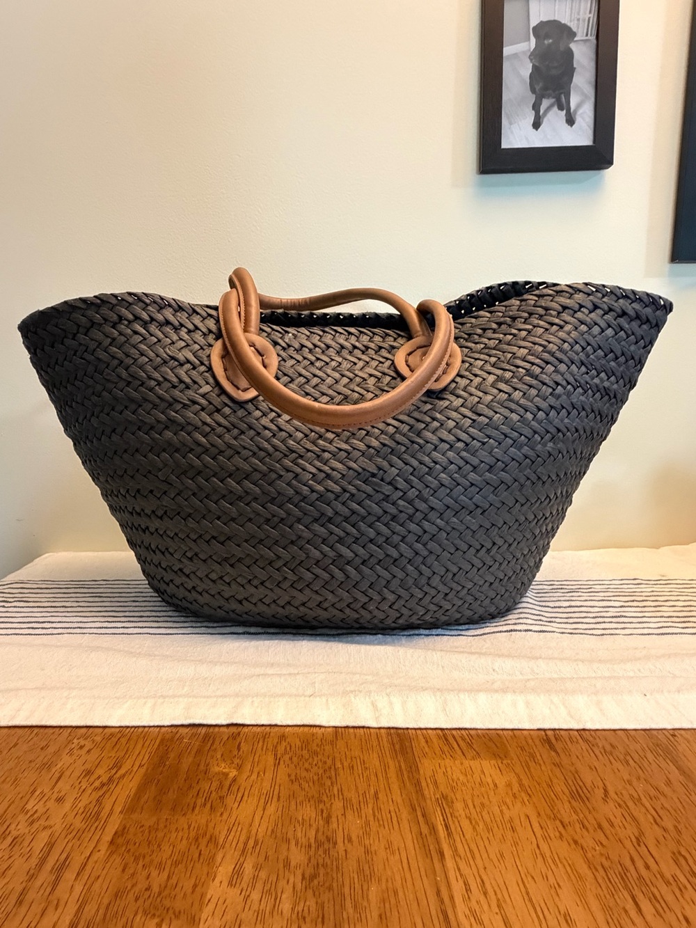 Aerie Black Oversized Woven Straw Tote Beach Bag Faux Leather Handles OS - Picture 1 of 5